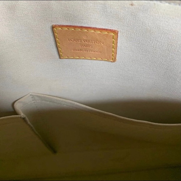 🔴SOLD🔴LOUIS VUITTON • VERNIS ALMA BAG - Picture 9 of 10